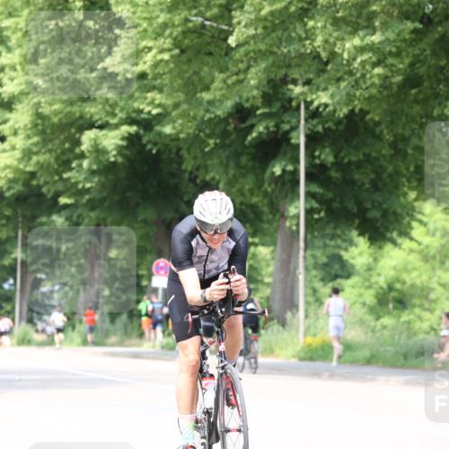 15.06.2025 - 7 Türme Triathlon Yannick Fuchs http://msf.ph/oto/8017277 15.06.2025 13:30:31 Radfahren 305, 332, 545, 786, 1028 meine-sportfotos.de