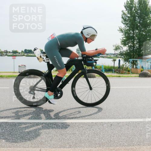 15.06.2025 - 27. Vierlanden-Triathlon H.Heesch http://msf.ph/oto/8017289 15.06.2025 10:01:57 Radfahren 11, 111, 148, 191, 202, 255, 267, 307, 342 meine-sportfotos.de