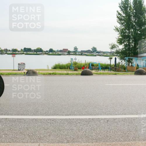 15.06.2025 - 27. Vierlanden-Triathlon H.Heesch http://msf.ph/oto/8017299 15.06.2025 09:18:52 Radfahren 45, 59, 64, 138 meine-sportfotos.de