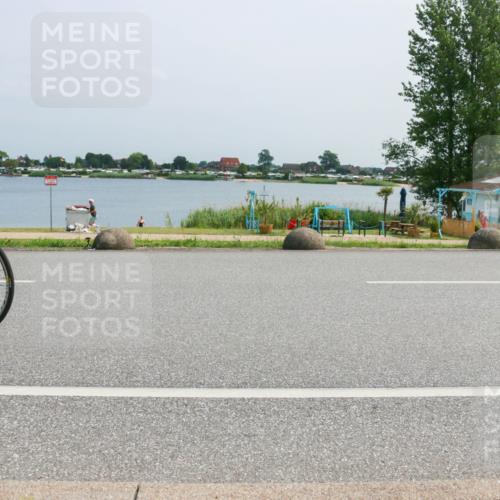21.06.2025 - 27. Vierlanden-Triathlon H.Heesch http://msf.ph/oto/8017321 15.06.2025 11:58:44 Radfahren 213, 682, 771, 927, 963 meine-sportfotos.de
