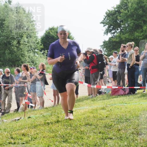 15.06.2025 - 27. Vierlanden-Triathlon KatJ http://msf.ph/oto/8017326 15.06.2025 10:16:37 Schwimmen 487, 491, 499, 526, 549, 574, 614, 634 meine-sportfotos.de