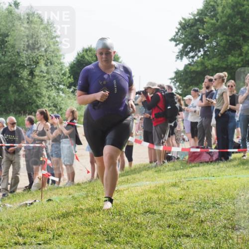 15.06.2025 - 27. Vierlanden-Triathlon KatJ http://msf.ph/oto/8017339 15.06.2025 10:16:37 Schwimmen 487, 491, 499, 526, 549, 574, 614, 634 meine-sportfotos.de