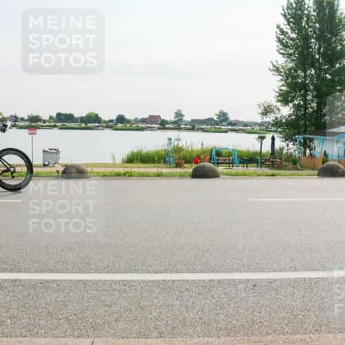 15.06.2025 - 27. Vierlanden-Triathlon H.Heesch http://msf.ph/oto/8017340 15.06.2025 09:19:14 Radfahren 182 meine-sportfotos.de
