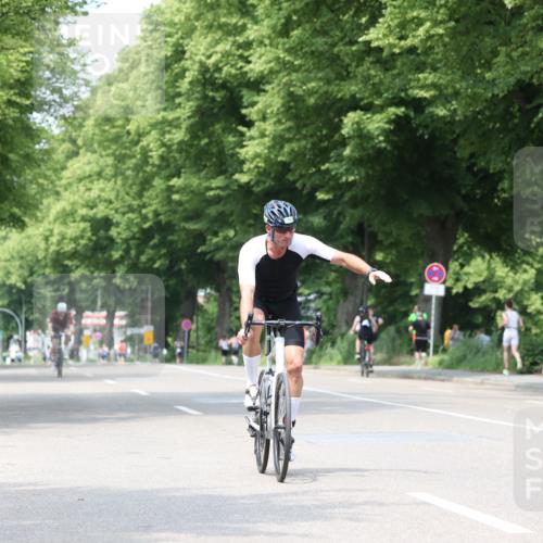 15.06.2025 - 7 Türme Triathlon Yannick Fuchs http://msf.ph/oto/8017346 15.06.2025 13:30:35 Radfahren 305, 545, 786 meine-sportfotos.de