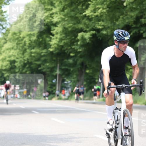 15.06.2025 - 7 Türme Triathlon Yannick Fuchs http://msf.ph/oto/8017360 15.06.2025 13:30:35 Radfahren 305, 545, 786 meine-sportfotos.de
