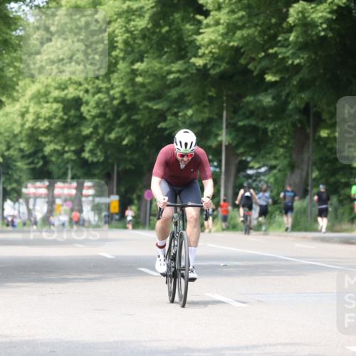 15.06.2025 - 7 Türme Triathlon Yannick Fuchs http://msf.ph/oto/8017382 15.06.2025 13:30:37 Radfahren 545, 786 meine-sportfotos.de