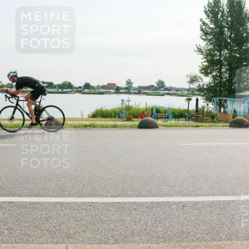 15.06.2025 - 27. Vierlanden-Triathlon H.Heesch http://msf.ph/oto/8017417 15.06.2025 09:19:24 Radfahren 12, 77, 132, 135 meine-sportfotos.de