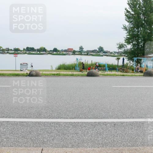 15.06.2025 - 27. Vierlanden-Triathlon H.Heesch http://msf.ph/oto/8017452 15.06.2025 11:14:08 Radfahren 763 meine-sportfotos.de
