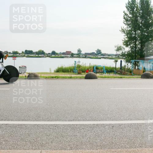 15.06.2025 - 27. Vierlanden-Triathlon H.Heesch http://msf.ph/oto/8017453 15.06.2025 09:19:33 Radfahren 120, 122, 128 meine-sportfotos.de