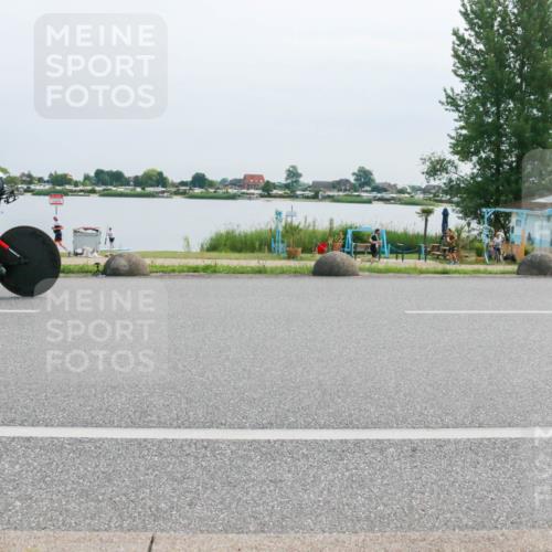 15.06.2025 - 27. Vierlanden-Triathlon H.Heesch http://msf.ph/oto/8017472 15.06.2025 11:14:14 Radfahren 248, 503, 763, 781 meine-sportfotos.de