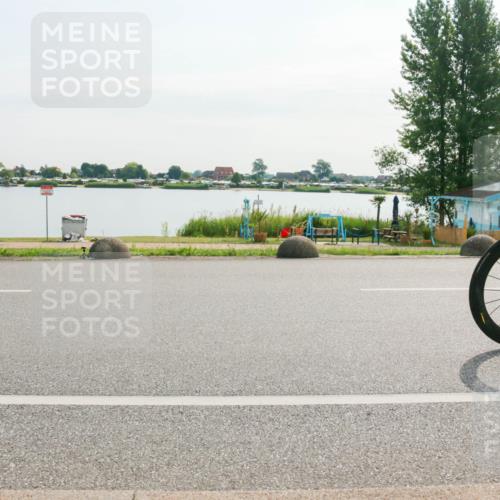 15.06.2025 - 27. Vierlanden-Triathlon H.Heesch http://msf.ph/oto/8017484 15.06.2025 09:19:36 Radfahren 120, 122, 128 meine-sportfotos.de