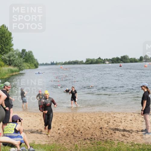 21.06.2025 - 27. Vierlanden-Triathlon MichiJ http://msf.ph/oto/8017490 15.06.2026 10:17:41 Schwimmen 485, 488, 492, 493, 519, 522, 532, 537, 552, 557, 562, 563, 572, 588, 626 meine-sportfotos.de