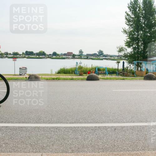 15.06.2025 - 27. Vierlanden-Triathlon H.Heesch http://msf.ph/oto/8017520 15.06.2025 09:19:41 Radfahren 99, 199 meine-sportfotos.de