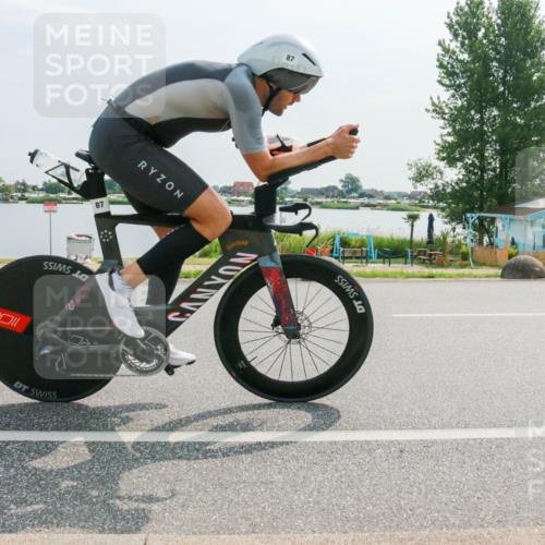 15.06.2025 - 27. Vierlanden-Triathlon H.Heesch http://msf.ph/oto/8017529 15.06.2025 10:05:01 Radfahren 87, 276 meine-sportfotos.de