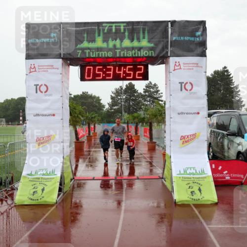 15.06.2025 - 7 Türme Triathlon Michael Strokosch http://msf.ph/oto/8017559 15.06.2025 15:34:52 Ziel  meine-sportfotos.de