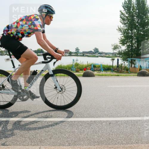 15.06.2025 - 27. Vierlanden-Triathlon H.Heesch http://msf.ph/oto/8017587 15.06.2025 09:19:59 Radfahren 29, 47, 67, 187 meine-sportfotos.de