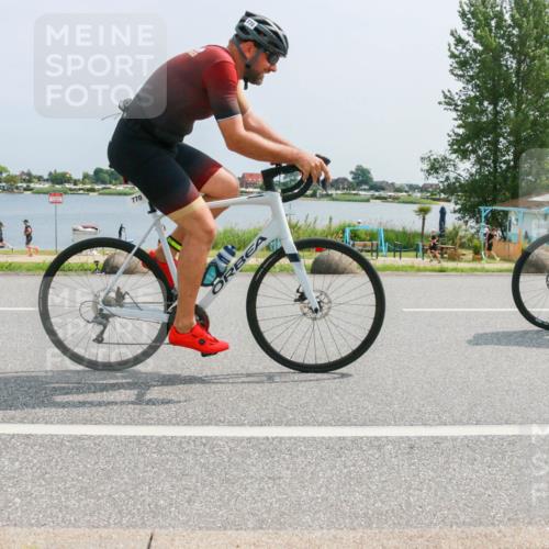 21.06.2025 - 27. Vierlanden-Triathlon H.Heesch http://msf.ph/oto/8017592 15.06.2025 11:59:25 Radfahren 770, 945 meine-sportfotos.de