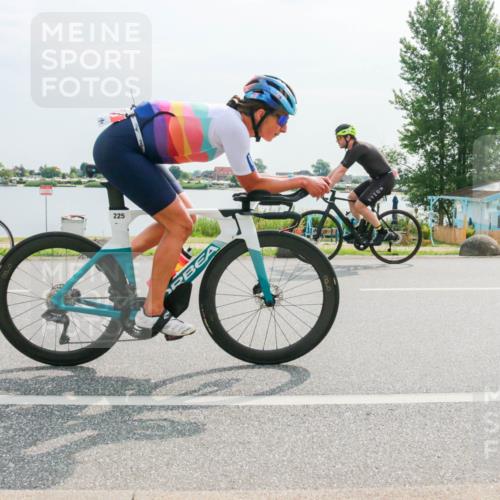 15.06.2025 - 27. Vierlanden-Triathlon H.Heesch http://msf.ph/oto/8017608 15.06.2025 10:08:03 Radfahren 22, 150, 225, 325, 351, 360 meine-sportfotos.de