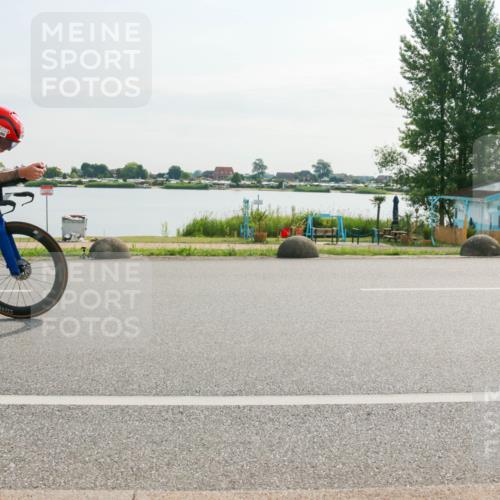 15.06.2025 - 27. Vierlanden-Triathlon H.Heesch http://msf.ph/oto/8017658 15.06.2025 09:20:07 Radfahren 3, 26, 100 meine-sportfotos.de
