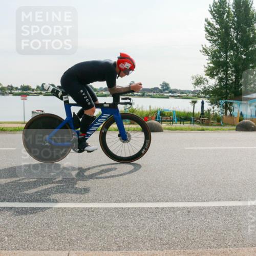 15.06.2025 - 27. Vierlanden-Triathlon H.Heesch http://msf.ph/oto/8017664 15.06.2025 09:20:07 Radfahren 3, 26, 100 meine-sportfotos.de