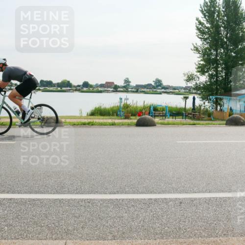15.06.2025 - 27. Vierlanden-Triathlon H.Heesch http://msf.ph/oto/8017727 15.06.2025 09:20:24 Radfahren 75, 94, 191, 224 meine-sportfotos.de