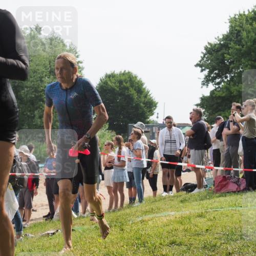 15.06.2025 - 27. Vierlanden-Triathlon KatJ http://msf.ph/oto/8017730 15.06.2025 10:17:06 Schwimmen 471, 479, 484, 510, 551, 556, 566, 567, 602, 610 meine-sportfotos.de