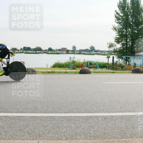 15.06.2025 - 27. Vierlanden-Triathlon H.Heesch http://msf.ph/oto/8017740 15.06.2025 09:20:25 Radfahren 75, 94, 191, 224 meine-sportfotos.de