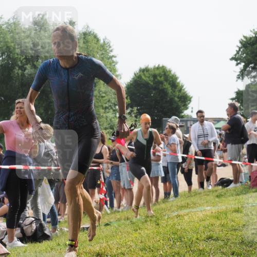 15.06.2025 - 27. Vierlanden-Triathlon KatJ http://msf.ph/oto/8017755 15.06.2025 10:17:06 Schwimmen 471, 479, 484, 510, 551, 556, 566, 567, 602, 610 meine-sportfotos.de