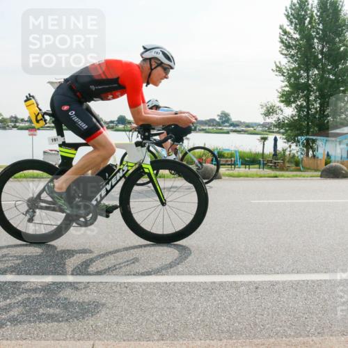15.06.2025 - 27. Vierlanden-Triathlon H.Heesch http://msf.ph/oto/8017761 15.06.2025 09:20:28 Radfahren 75, 94, 191, 224, 229 meine-sportfotos.de