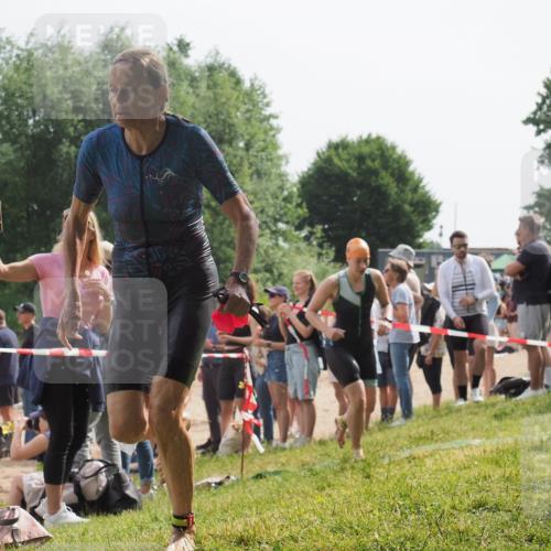 15.06.2025 - 27. Vierlanden-Triathlon KatJ http://msf.ph/oto/8017765 15.06.2025 10:17:06 Schwimmen 471, 479, 484, 510, 551, 556, 566, 567, 602, 610 meine-sportfotos.de