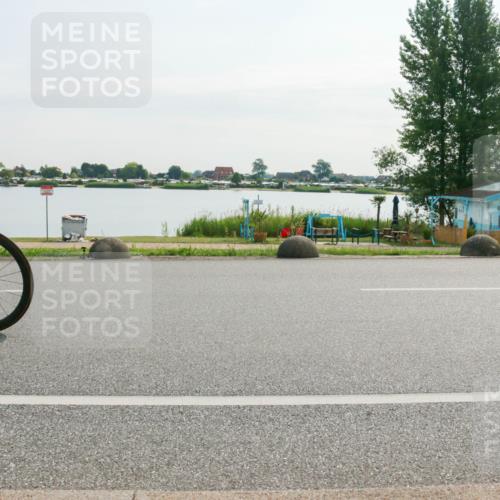 15.06.2025 - 27. Vierlanden-Triathlon H.Heesch http://msf.ph/oto/8017782 15.06.2025 09:20:41 Radfahren 5, 73 meine-sportfotos.de