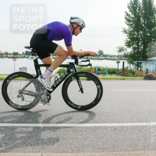 15.06.2025 - 27. Vierlanden-Triathlon H.Heesch http://msf.ph/oto/8017801 15.06.2025 09:20:49 Radfahren 88, 121, 194 meine-sportfotos.de