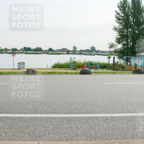 15.06.2025 - 27. Vierlanden-Triathlon H.Heesch http://msf.ph/oto/8017806 15.06.2025 09:20:51 Radfahren 21, 88, 121, 194 meine-sportfotos.de