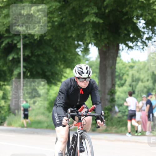 15.06.2025 - 7 Türme Triathlon Yannick Fuchs http://msf.ph/oto/8017809 15.06.2025 13:31:08 Radfahren 386, 512, 621, 938, 1166 meine-sportfotos.de