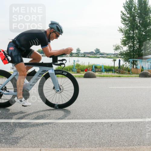 15.06.2025 - 27. Vierlanden-Triathlon H.Heesch http://msf.ph/oto/8017811 15.06.2025 09:20:51 Radfahren 21, 88, 121, 194 meine-sportfotos.de