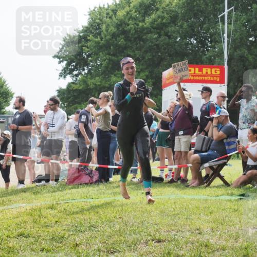 15.06.2025 - 27. Vierlanden-Triathlon KatJ http://msf.ph/oto/8017812 15.06.2025 10:17:10 Schwimmen 471, 479, 510, 556, 567, 602, 610 meine-sportfotos.de