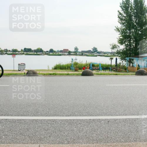 15.06.2025 - 27. Vierlanden-Triathlon H.Heesch http://msf.ph/oto/8017817 15.06.2025 09:20:52 Radfahren 21, 88, 121, 194 meine-sportfotos.de
