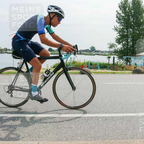 15.06.2025 - 27. Vierlanden-Triathlon H.Heesch http://msf.ph/oto/8017822 15.06.2025 10:11:28 Radfahren 63, 70 meine-sportfotos.de