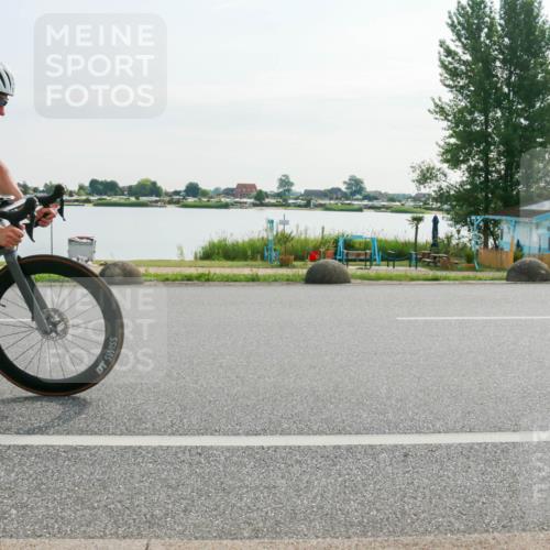 15.06.2025 - 27. Vierlanden-Triathlon H.Heesch http://msf.ph/oto/8017826 15.06.2025 09:20:58 Radfahren 21, 111, 213 meine-sportfotos.de