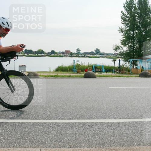 15.06.2025 - 27. Vierlanden-Triathlon H.Heesch http://msf.ph/oto/8017839 15.06.2025 09:21:06 Radfahren 145 meine-sportfotos.de