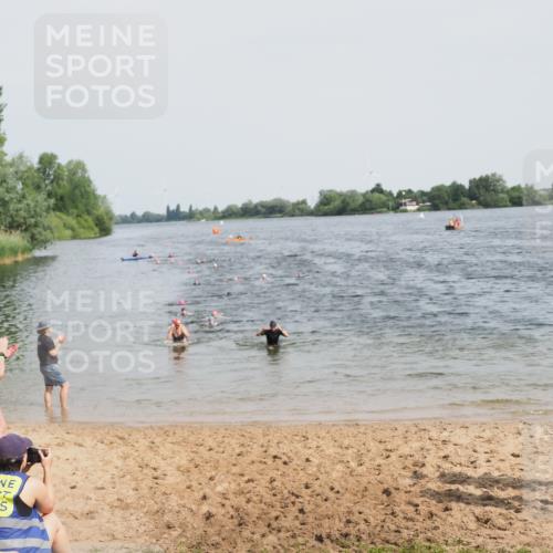 21.06.2025 - 27. Vierlanden-Triathlon MichiJ http://msf.ph/oto/8017845 15.06.2026 10:18:08 Schwimmen 515, 550, 568, 629 meine-sportfotos.de