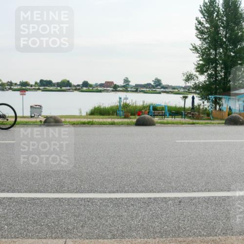 15.06.2025 - 27. Vierlanden-Triathlon H.Heesch http://msf.ph/oto/8017851 15.06.2025 09:21:10 Radfahren 102, 145, 237 meine-sportfotos.de
