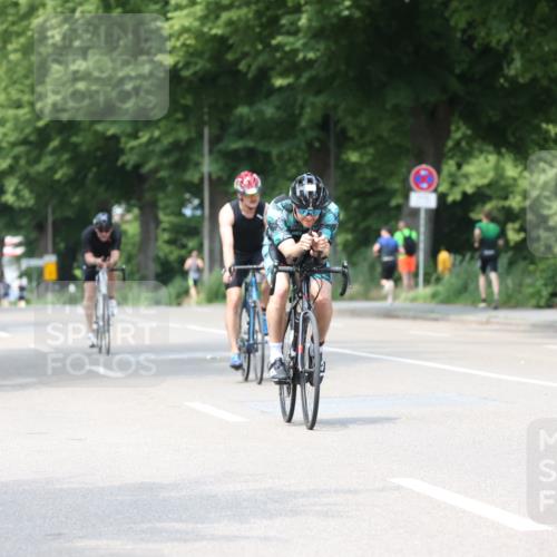 15.06.2025 - 7 Türme Triathlon Yannick Fuchs http://msf.ph/oto/8017870 15.06.2025 13:31:12 Radfahren 386, 512, 938, 1166 meine-sportfotos.de