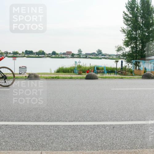 15.06.2025 - 27. Vierlanden-Triathlon H.Heesch http://msf.ph/oto/8017879 15.06.2025 09:21:25 Radfahren 2, 7, 35, 147, 165 meine-sportfotos.de