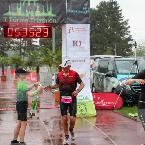 15.06.2025 - 7 Türme Triathlon Michael Strokosch http://msf.ph/oto/8017886 15.06.2025 15:35:29 Ziel 281 meine-sportfotos.de