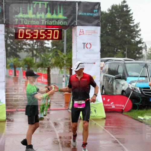 15.06.2025 - 7 Türme Triathlon Michael Strokosch http://msf.ph/oto/8017904 15.06.2025 15:35:29 Ziel 281 meine-sportfotos.de