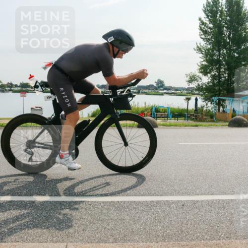 15.06.2025 - 27. Vierlanden-Triathlon H.Heesch http://msf.ph/oto/8017924 15.06.2025 09:22:25 Radfahren 154 meine-sportfotos.de