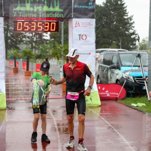 15.06.2025 - 7 Türme Triathlon Michael Strokosch http://msf.ph/oto/8017928 15.06.2025 15:35:30 Ziel 281 meine-sportfotos.de