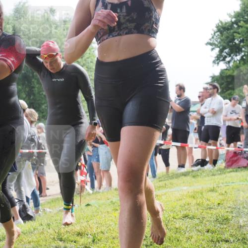 15.06.2025 - 27. Vierlanden-Triathlon KatJ http://msf.ph/oto/8017933 15.06.2025 10:17:14 Schwimmen 479, 510, 556, 567, 575, 581, 602 meine-sportfotos.de