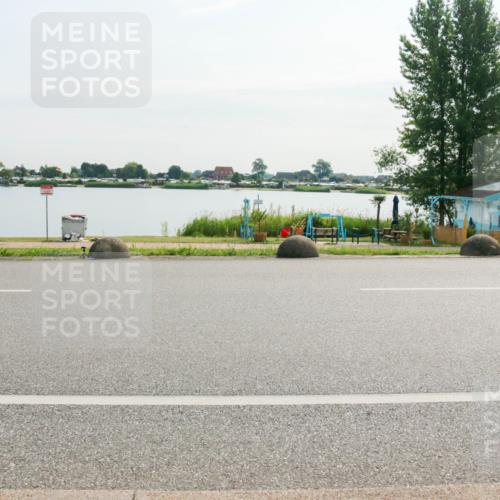 15.06.2025 - 27. Vierlanden-Triathlon H.Heesch http://msf.ph/oto/8017952 15.06.2025 09:22:27 Radfahren 154 meine-sportfotos.de